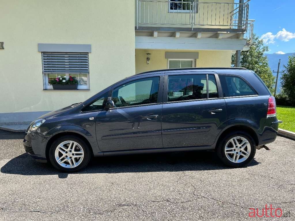 2007' Opel Zafira photo #5