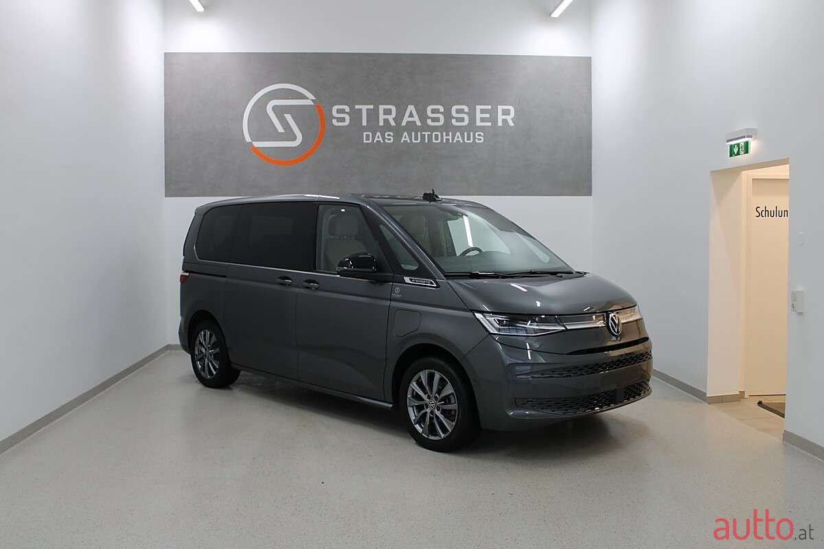 2022' Volkswagen Multivan photo #1