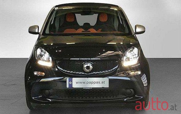 2018' Smart Fortwo photo #2