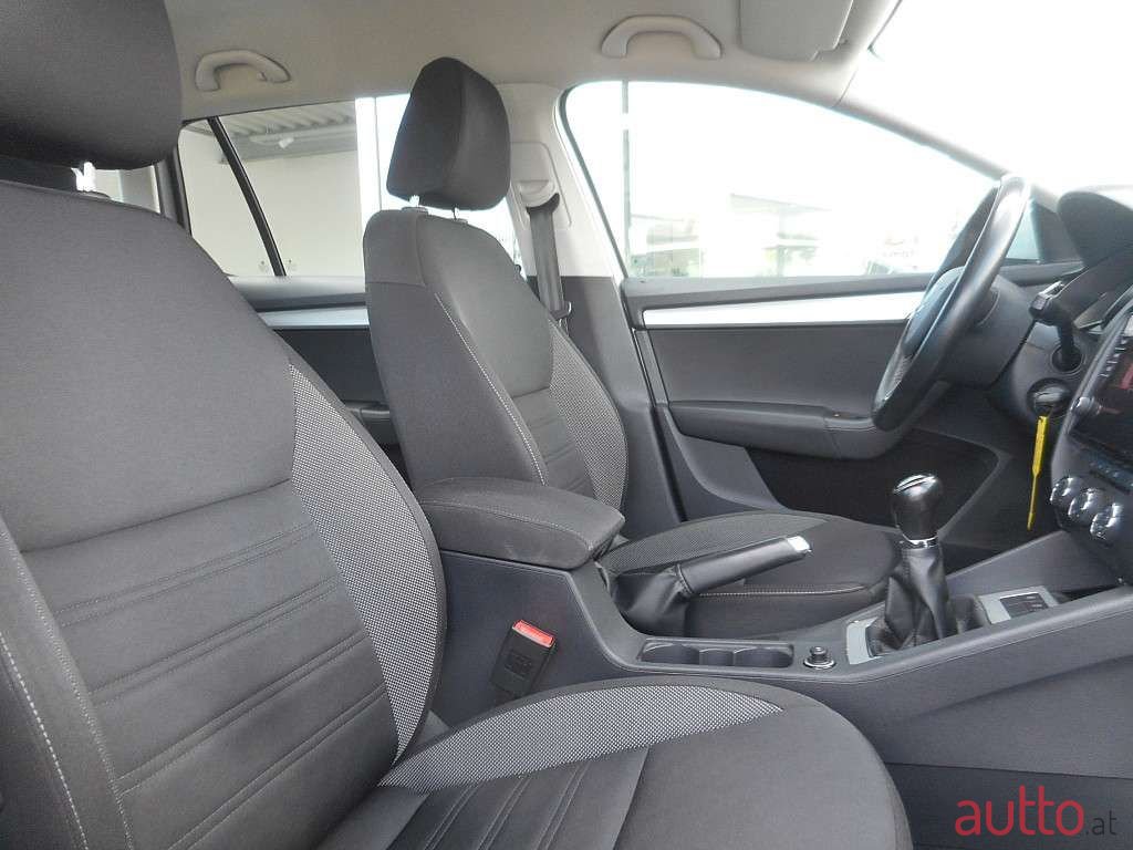 2017' Skoda Octavia photo #2