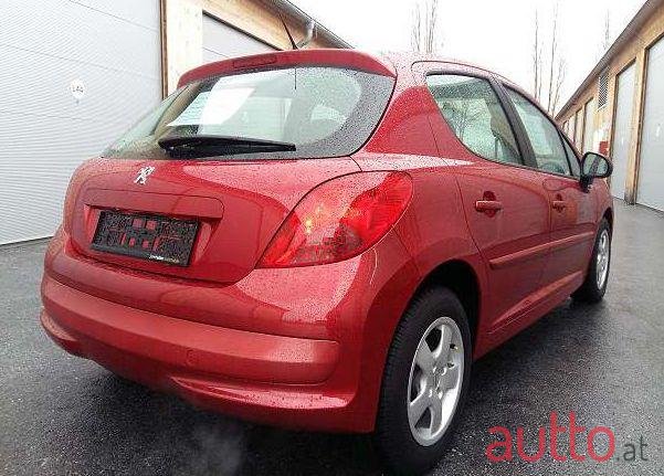 2005' Peugeot 207 photo #3