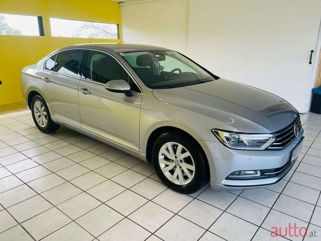 2019' Volkswagen Passat photo #3