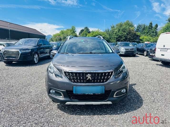 2019' Peugeot 2008 photo #2