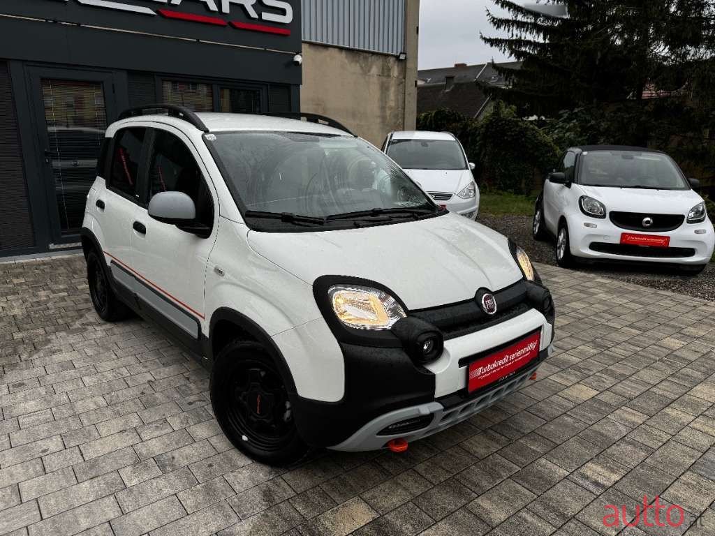 2022' Fiat Panda photo #6