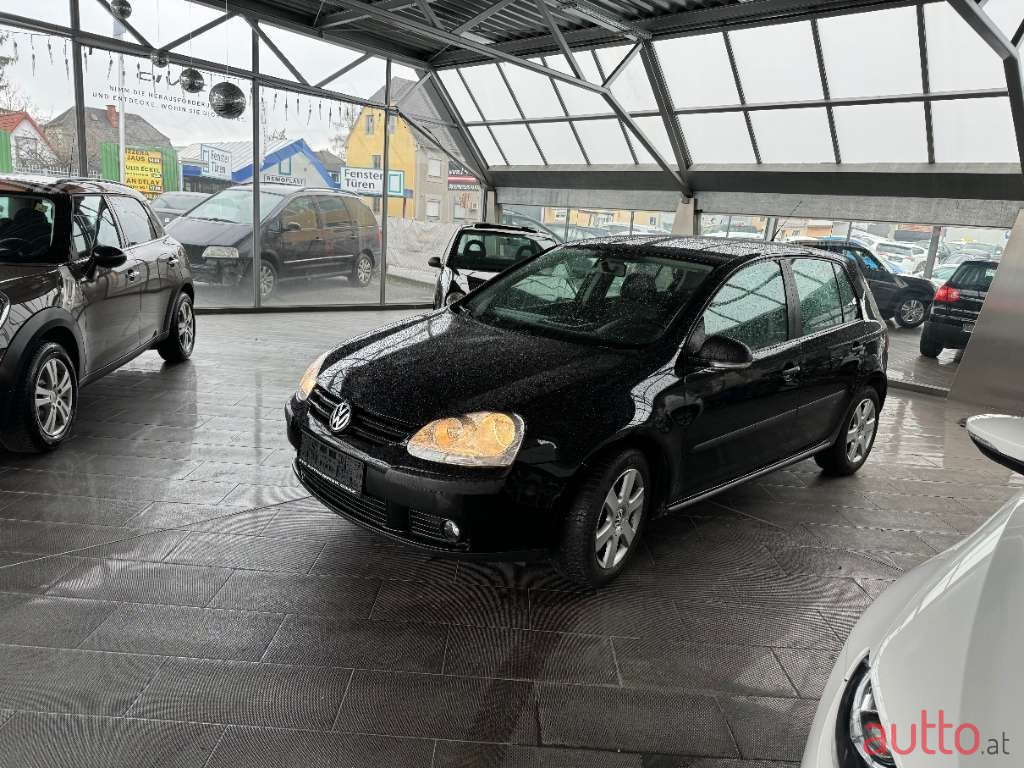 2006' Volkswagen Golf photo #2