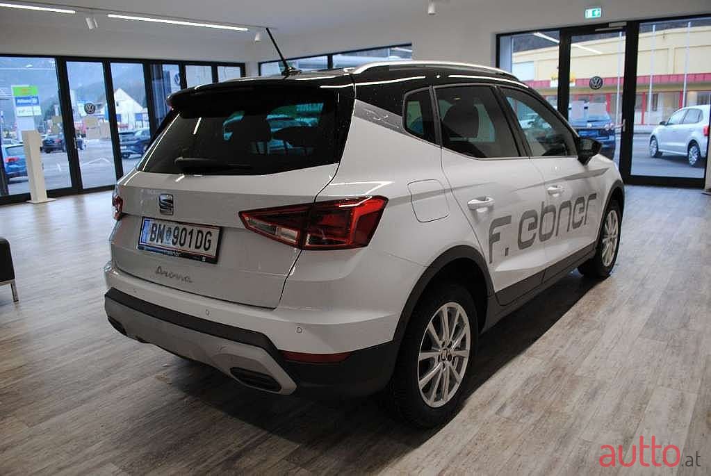 2022' SEAT Arona photo #3