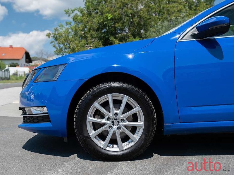 2019' Skoda Octavia photo #5