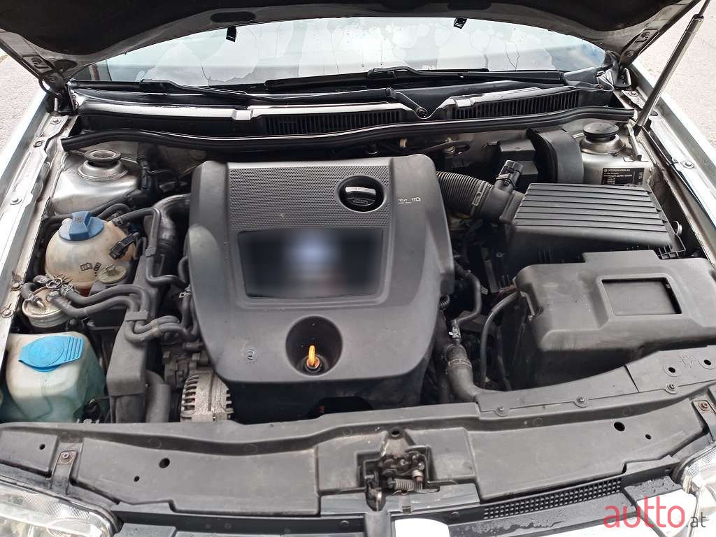 2002' Volkswagen Bora photo #3