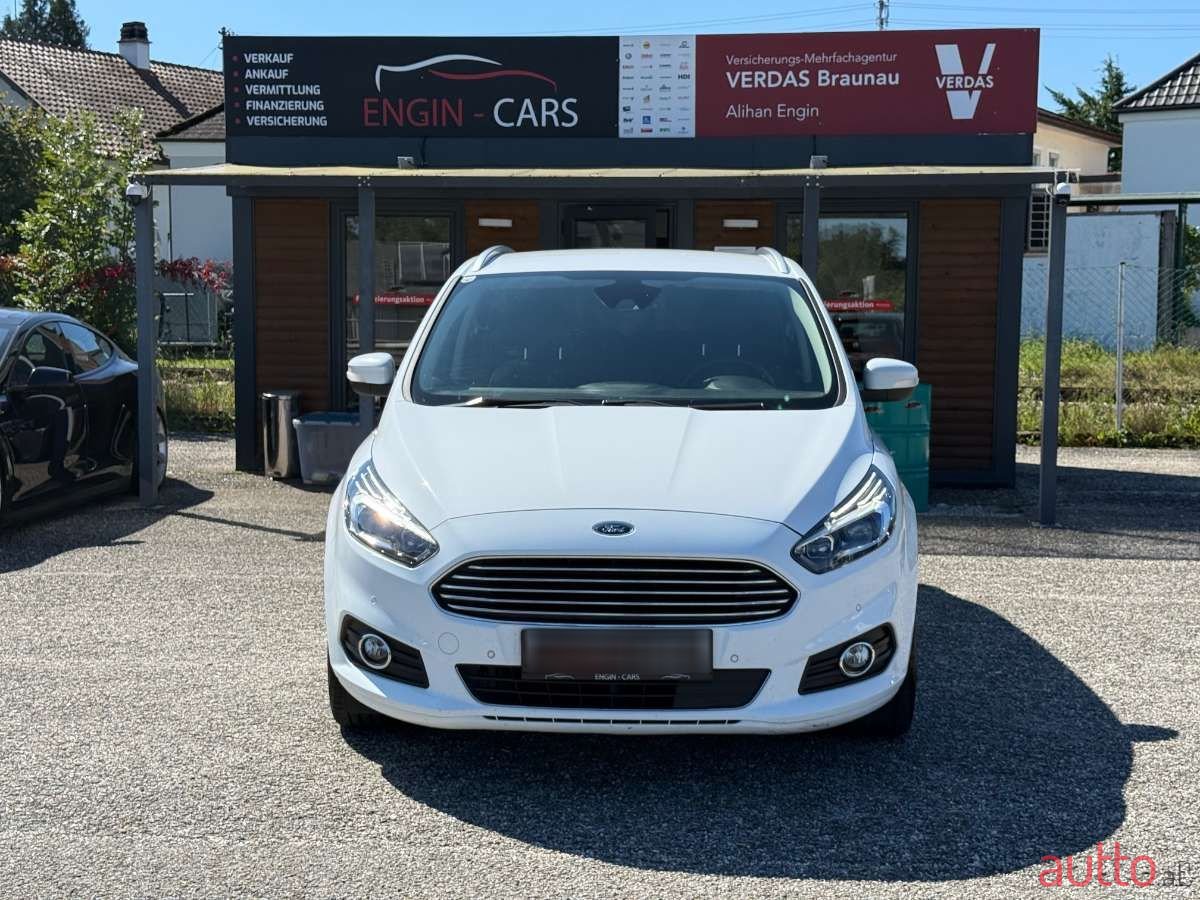 2015' Ford S-Max photo #2