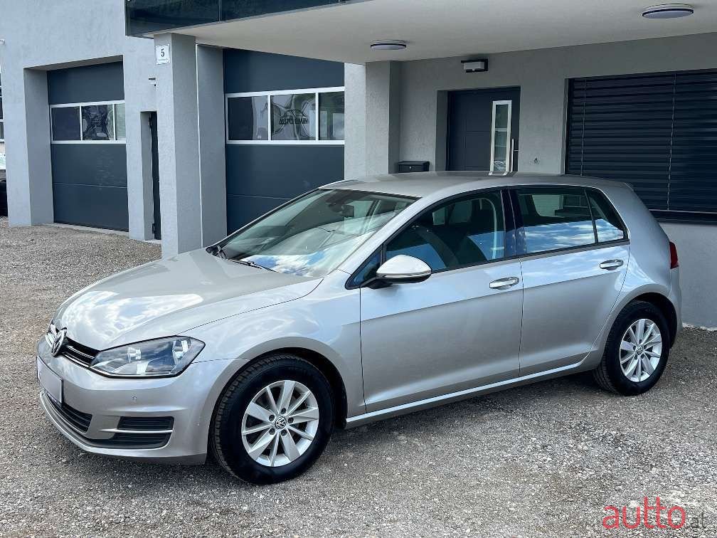 2013' Volkswagen Golf photo #3