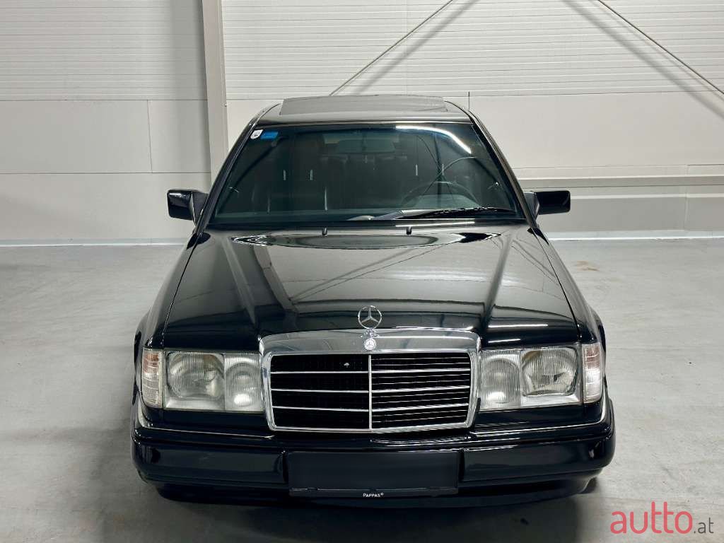 1993' Mercedes-Benz E-Klasse photo #3