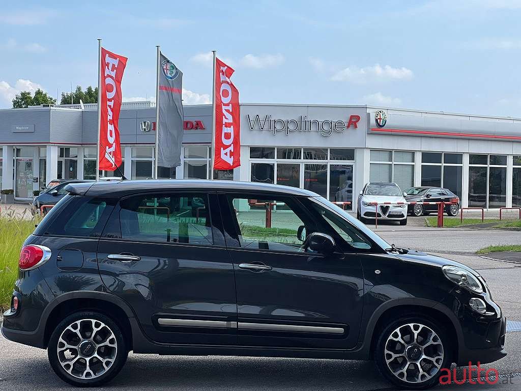 2013' Fiat 500L photo #6