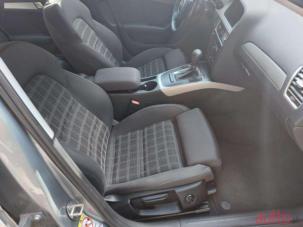 2011' Audi A4 photo #5