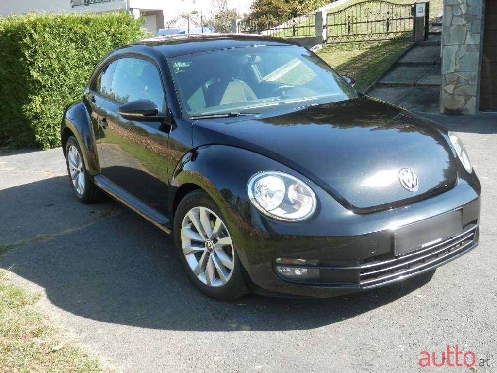 2012' Volkswagen Beetle photo #1