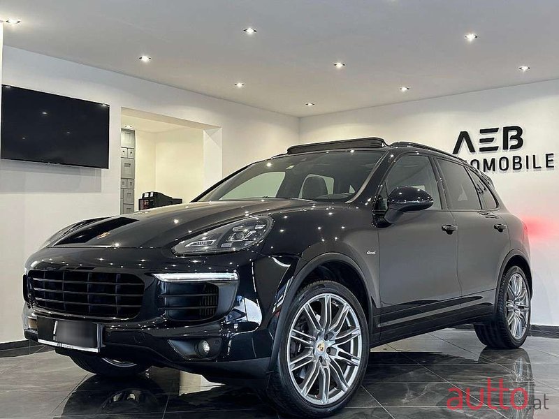 2015' Porsche Cayenne photo #4