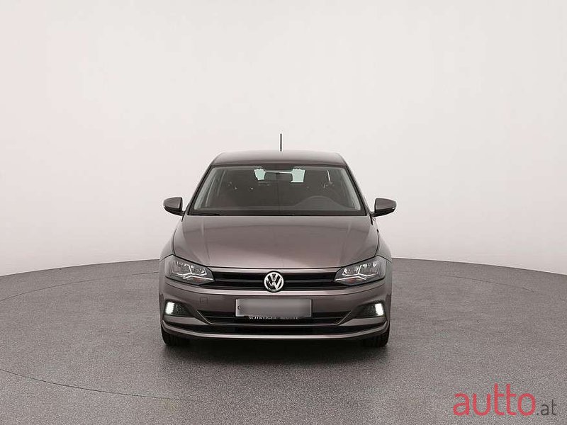 2019' Volkswagen Polo photo #2