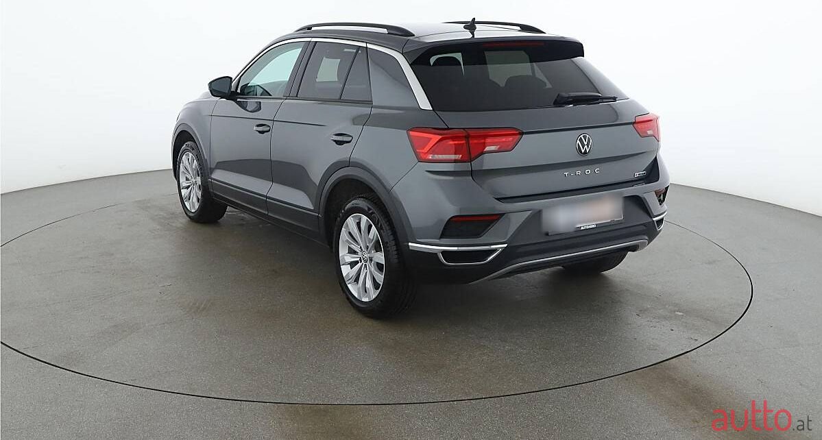 2019' Volkswagen T-Roc photo #3