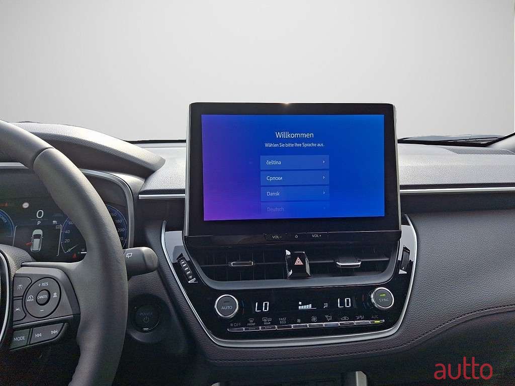 2024' Toyota Corolla Cross photo #3