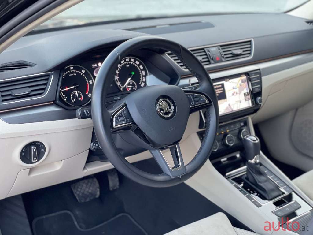 2015' Skoda Superb photo #2