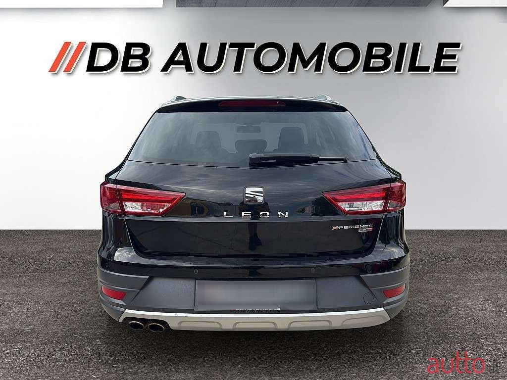 2015' SEAT Leon photo #6