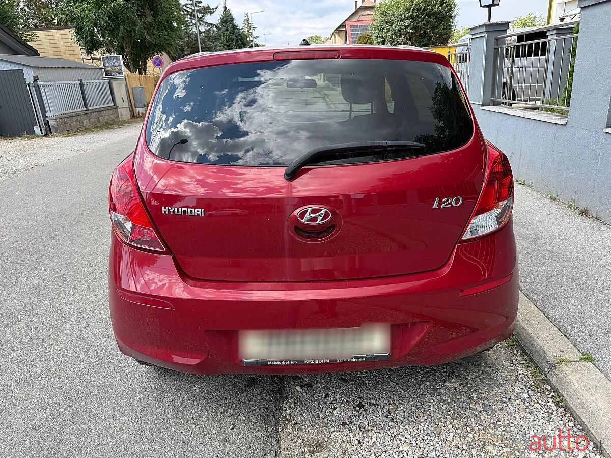 2014' Hyundai i20 photo #5