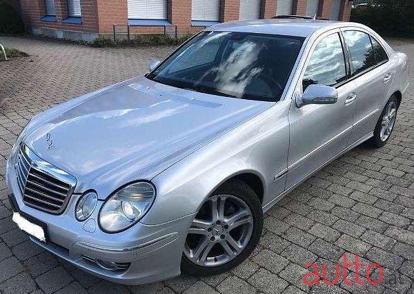 2006' Mercedes-Benz E-Klasse photo #3