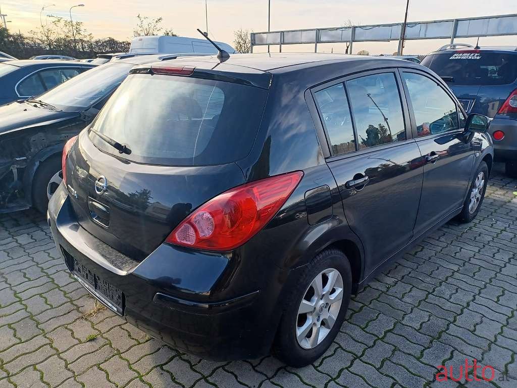 2009' Nissan Tiida photo #3