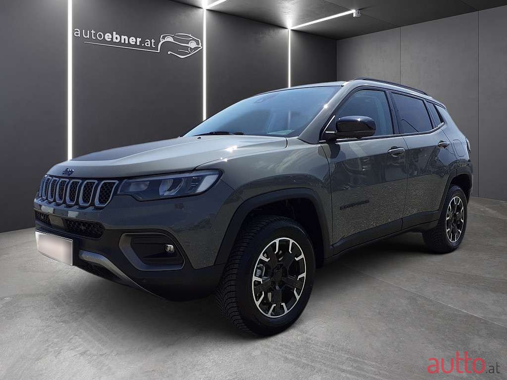 2023' Jeep Compass photo #1