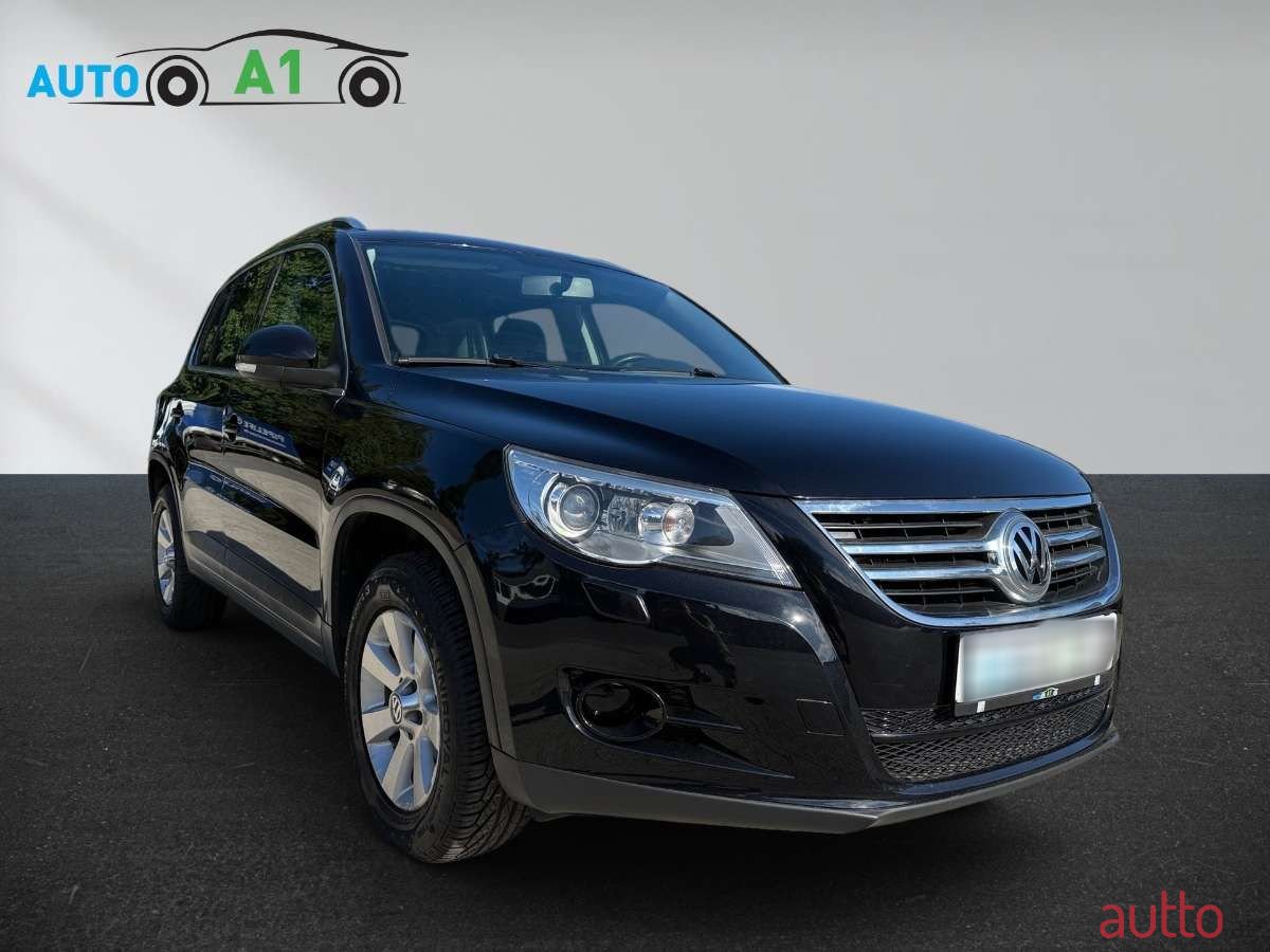 2009' Volkswagen Tiguan photo #3