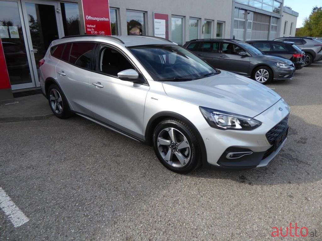 2019' Ford Focus photo #6