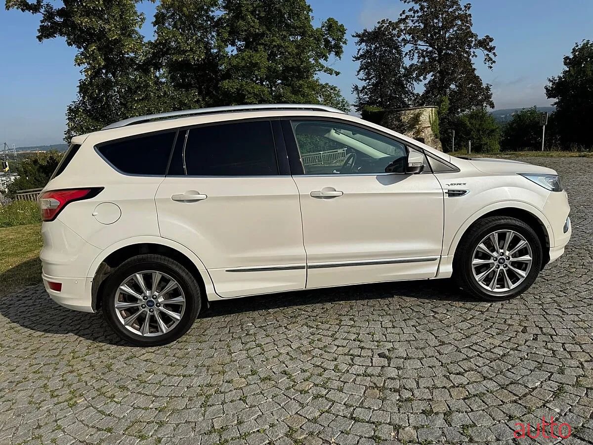 2019' Ford Kuga photo #5