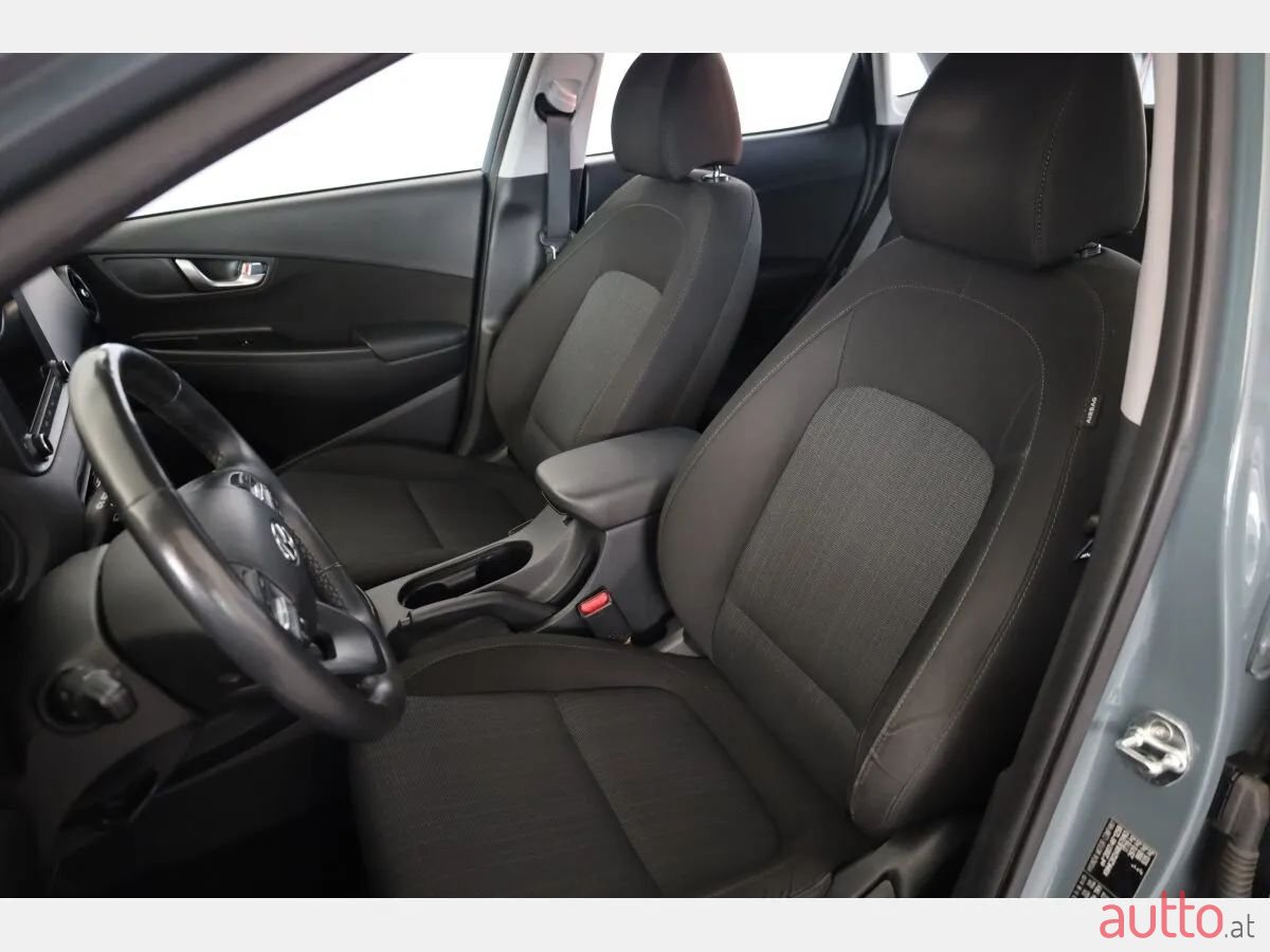 2021' Hyundai Kona photo #6