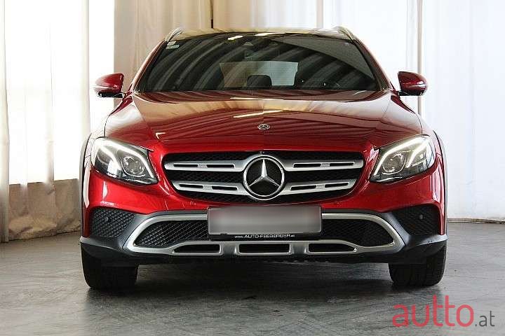 2017' Mercedes-Benz E-Klasse photo #2