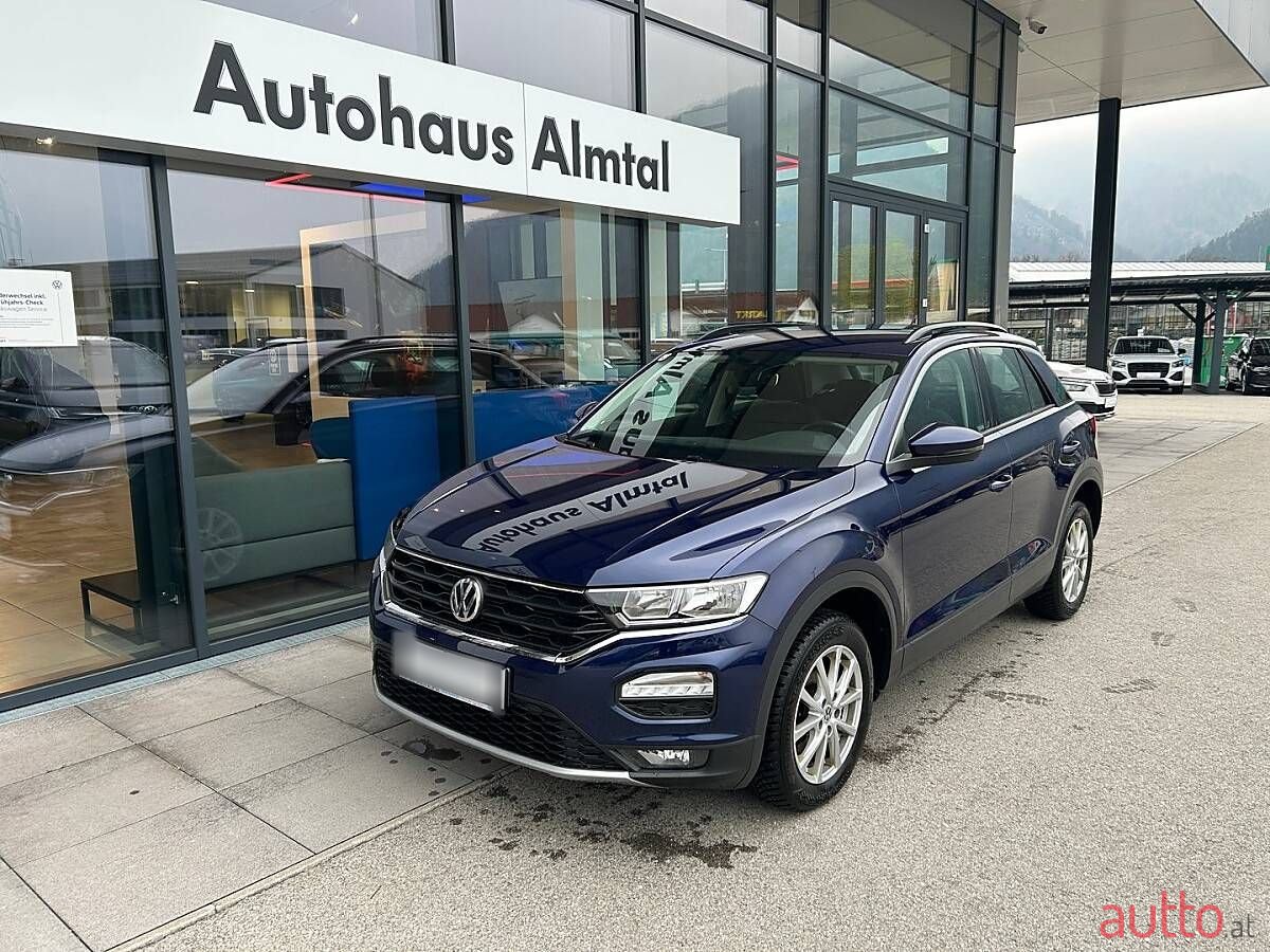 2019' Volkswagen T-Roc photo #1