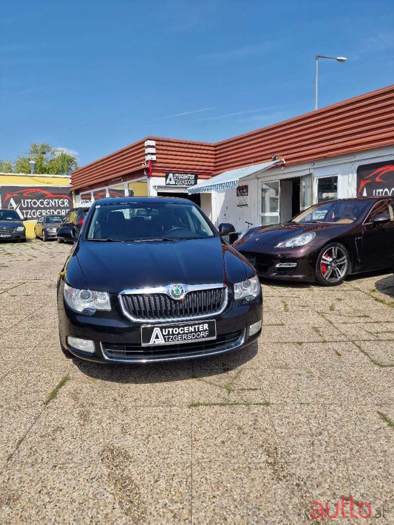 2010' Skoda Superb photo #1