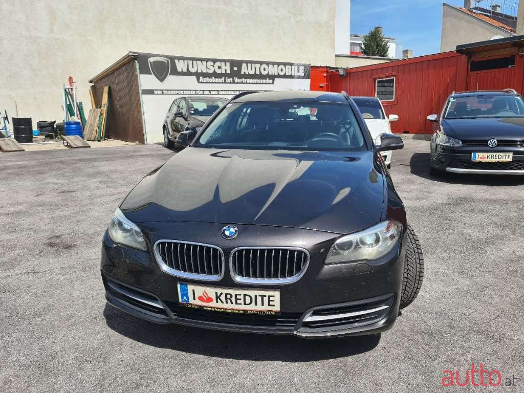 2013' BMW 5Er-Reihe photo #2