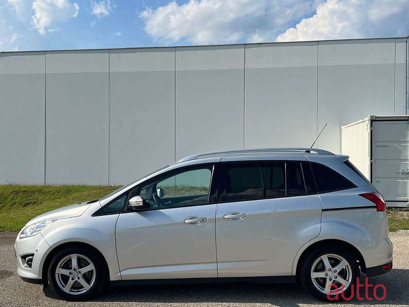 2013' Ford C-MAX photo #2