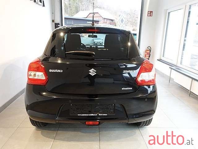 2017' Suzuki Swift photo #3