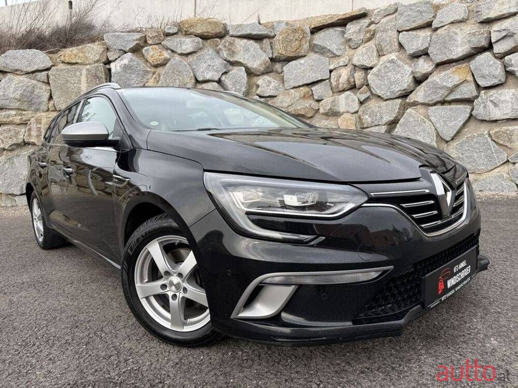 2019' Renault Megane photo #1