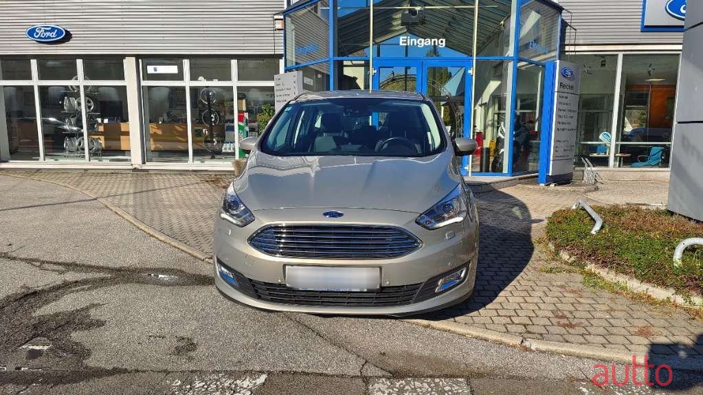 2015' Ford C-MAX photo #2