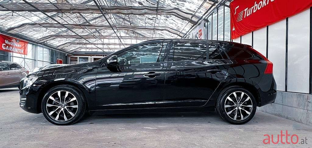2018' Volvo V60 photo #4