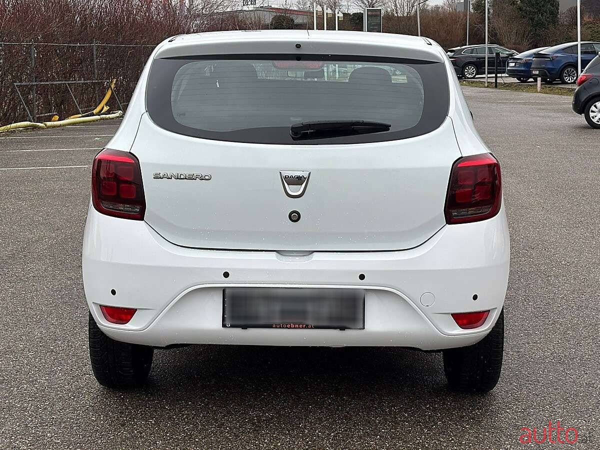 2017' Dacia Sandero photo #6