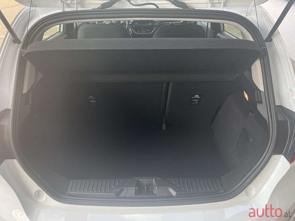 2021' Ford Fiesta photo #5