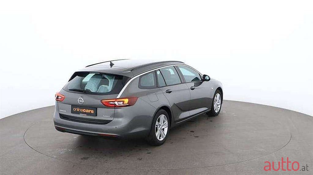 2018' Opel Insignia photo #3