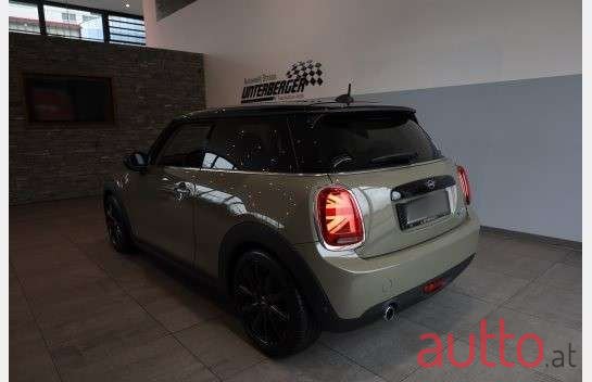 2020' MINI Cooper photo #2