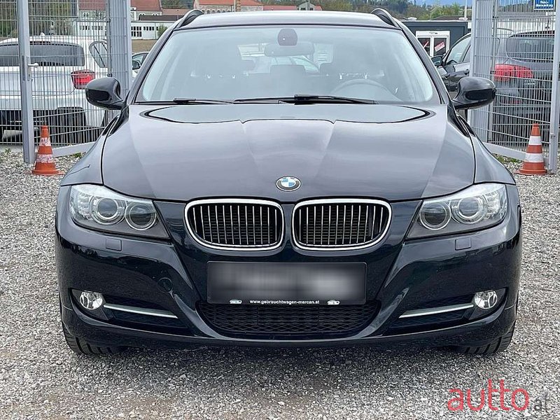2012' BMW 3Er-Reihe photo #3