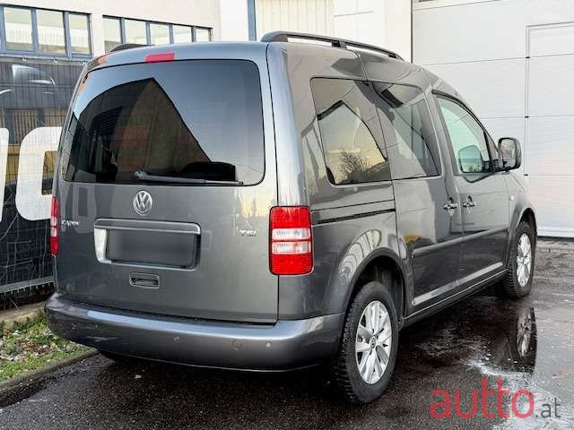 2012' Volkswagen Caddy photo #2