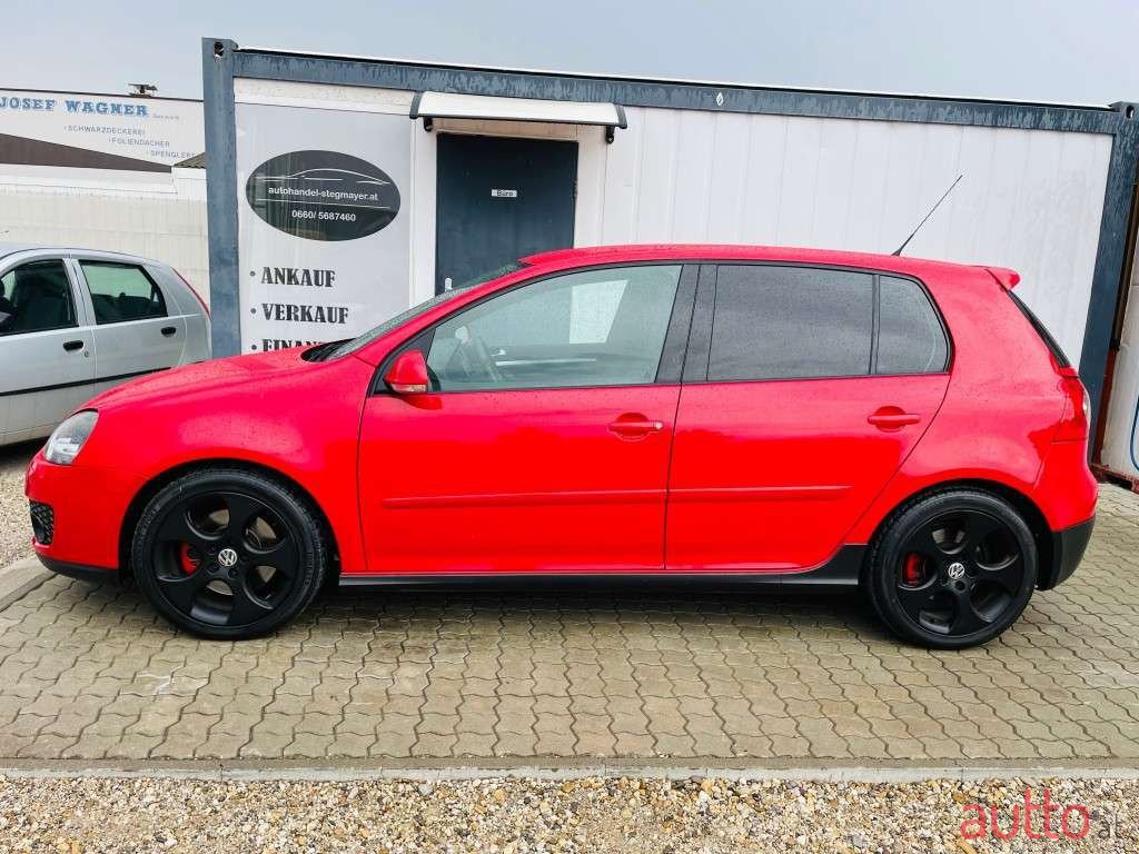 2007' Volkswagen Golf photo #6