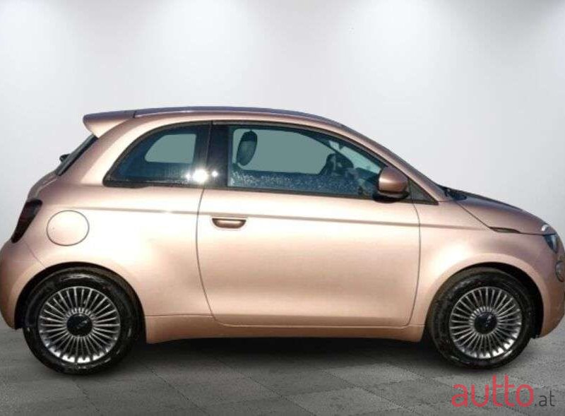 2023' Fiat 500 E photo #3