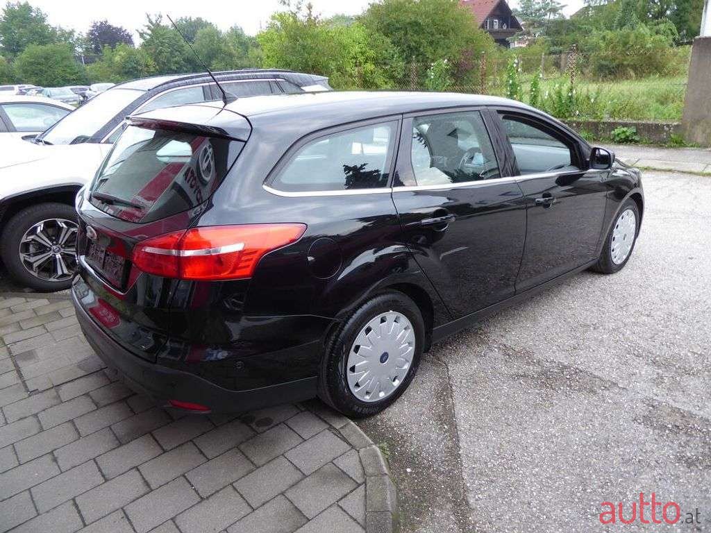 2016' Ford Focus photo #6